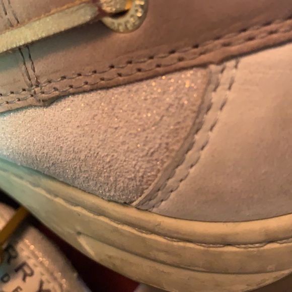 Shoes - Picture 6 of 7